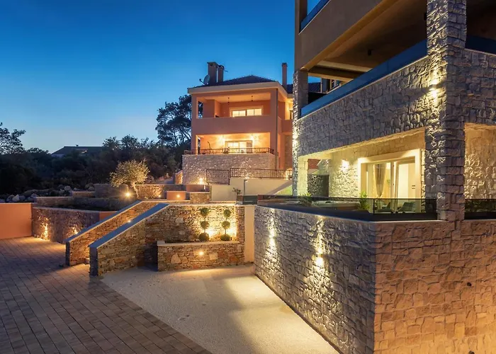 Teona Luxury Apartment With Jacuzzi And Terrace Sea View