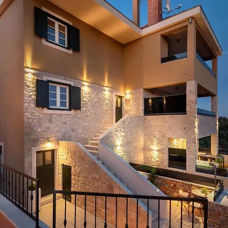 Teona Luxury Apartment With Jacuzzi And Terrace Sea View Sali Exterior photo