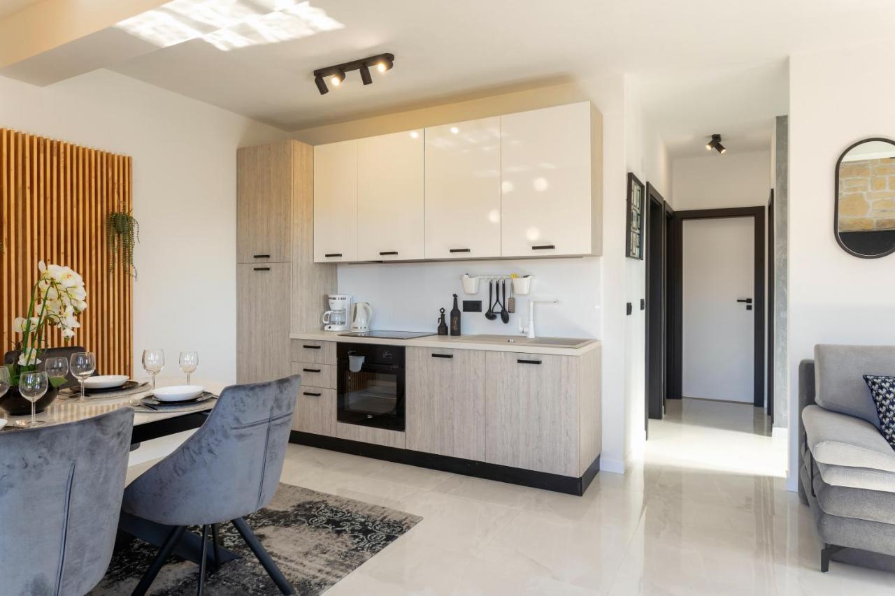Teona Luxury With Jacuzzi And Terrace Sea View Appartement *