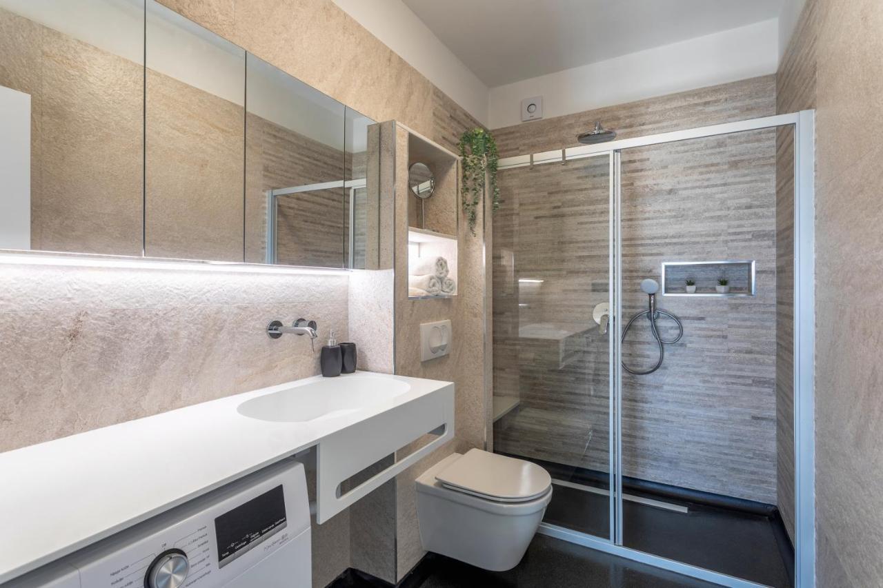 Teona Luxury With Jacuzzi And Terrace Sea View Sali