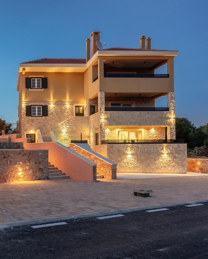 Teona Luxury With Jacuzzi And Terrace Sea View